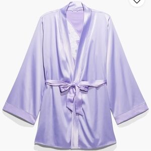 SAVAGE X FENTY SATIN LAVENDER ROBE WITH LACE LIGHTNING BOLT XS/S NWT